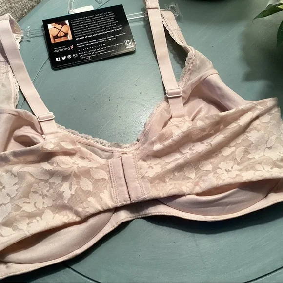 Bali Floral Lace Underwire Bra in Cream NWT 36DD - Picture 3 of 6